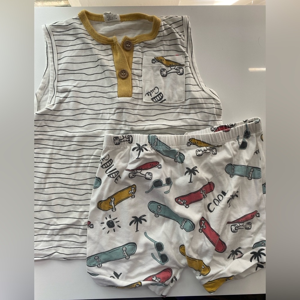 Tesa Babe Striped Skateboard Set / Size 2T / EUC